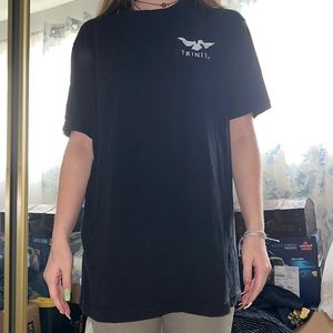 Mens Medium Trinity T